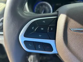 Chrysler Pacifica 2018 Touring L 4dr Mini-Van