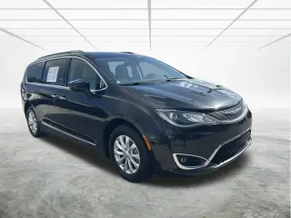 Chrysler Pacifica 2018 Touring L 4dr Mini-Van