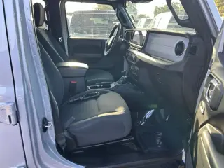 Jeep Wrangler 2024 4x4 Sport 4dr SUV