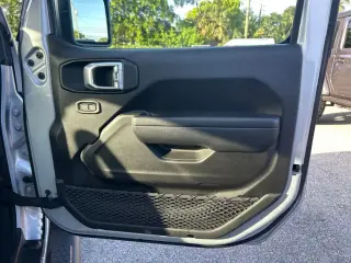 Jeep Wrangler 2024 4x4 Sport 4dr SUV