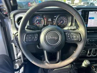 Jeep Wrangler 2024 4x4 Sport 4dr SUV