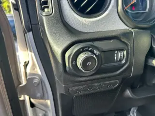 Jeep Wrangler 2024 4x4 Sport 4dr SUV