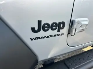 Jeep Wrangler 2024 4x4 Sport 4dr SUV