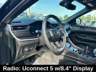 Jeep Grand Cherokee L 2024 4x4 Laredo 4dr SUV
