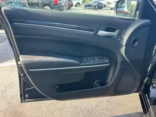 Chrysler 300 2021 Touring 4dr Sedan