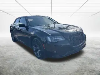 Chrysler 300 2021 Touring 4dr Sedan