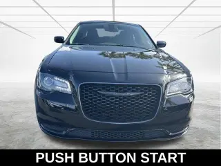 Chrysler 300 2021 Touring 4dr Sedan