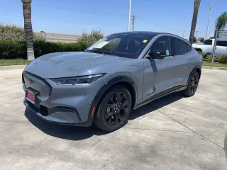 Ford Mustang Mach-E 2023 Premium 4dr SUV