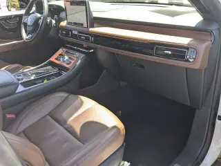 Lincoln Aviator 2023 Reserve 4dr SUV