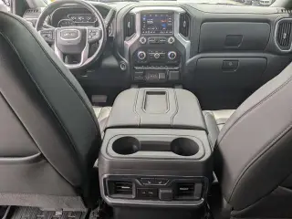 GMC Sierra 1500 2021 4x4 SLT 4dr Crew Cab 5.8 ft. SB