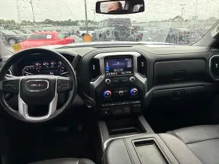 GMC Sierra 1500 2021 4x4 SLT 4dr Crew Cab 5.8 ft. SB