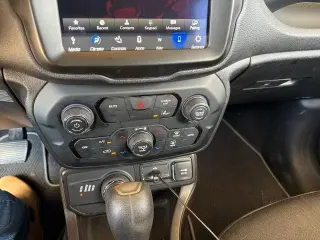 Jeep Renegade 2021 4x4 Latitude 4dr SUV