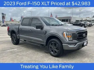 Ford F-150 2023 4x4 Platinum 4dr SuperCrew 5.5 ft. SB