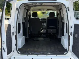 Nissan NV200 2020 S 4dr Cargo Mini-Van