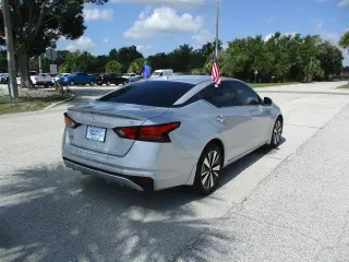 Nissan Altima 2022 2.5 SV 4dr Sedan