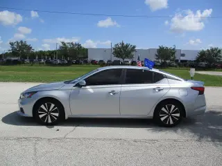 Nissan Altima 2022 2.5 SV 4dr Sedan