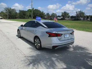 Nissan Altima 2022 2.5 SV 4dr Sedan