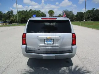 Chevrolet Suburban 2018 4x2 LT 4dr SUV