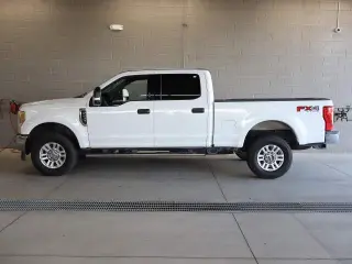 Ford F-250 Super Duty 2019 4x4 XL 4dr Crew Cab 6.8 ft. SB Pickup