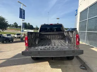 Ford F-150 2022 4x4 Lariat 4dr SuperCab 6.5 ft. SB