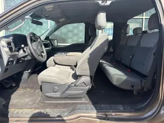 Ford F-150 2022 4x4 Lariat 4dr SuperCab 6.5 ft. SB