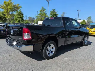 Ram 1500 2022 4x4 Big Horn 4dr Quad Cab 6.4 ft. SB Pickup