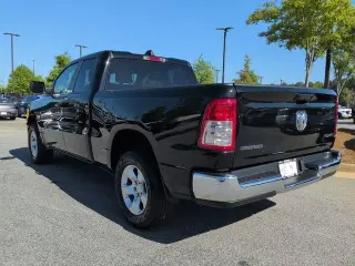 Ram 1500 2022 4x4 Big Horn 4dr Quad Cab 6.4 ft. SB Pickup