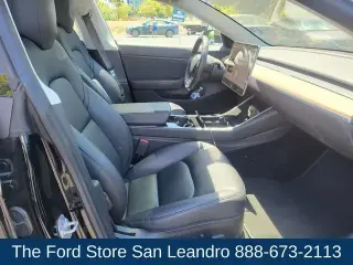 Tesla Model 3 2018 Mid Range 4dr Fastback
