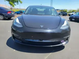 Tesla Model 3 2018 Mid Range 4dr Fastback