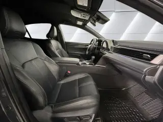 Toyota Camry 2025 SE 4dr Sedan