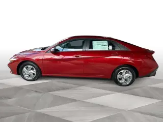Hyundai ELANTRA 2025 SE 4dr Sedan