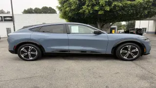 Ford Mustang Mach-E 2023 Premium 4dr SUV