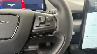 Ford Mustang Mach-E 2023 Premium 4dr SUV