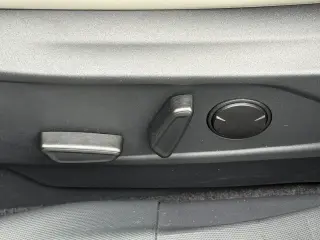 Ford Mustang Mach-E 2023 Premium 4dr SUV