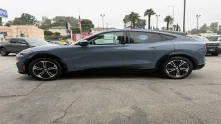 Ford Mustang Mach-E 2023 Premium 4dr SUV
