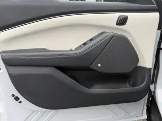 Ford Mustang Mach-E 2023 Premium 4dr SUV