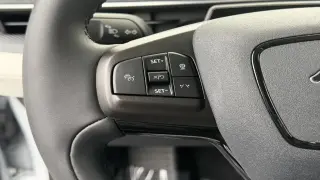 Ford Mustang Mach-E 2023 Premium 4dr SUV