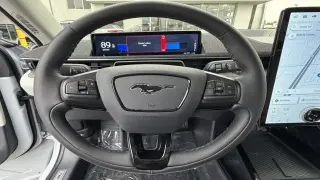Ford Mustang Mach-E 2023 Premium 4dr SUV