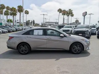 Hyundai ELANTRA 2023 SEL 4dr Sedan