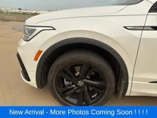 Volkswagen Tiguan 2023 SE R-Line Black 4dr SUV