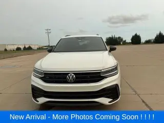 Volkswagen Tiguan 2023 SE R-Line Black 4dr SUV