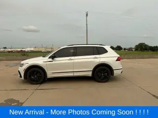 Volkswagen Tiguan 2023 SE R-Line Black 4dr SUV