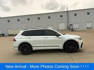 Volkswagen Tiguan 2023 SE R-Line Black 4dr SUV