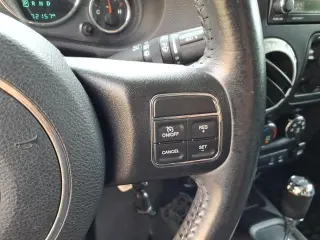 Jeep Wrangler Unlimited 2017 4x4 Sahara 4dr SUV