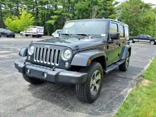 Jeep Wrangler Unlimited 2017 4x4 Sahara 4dr SUV