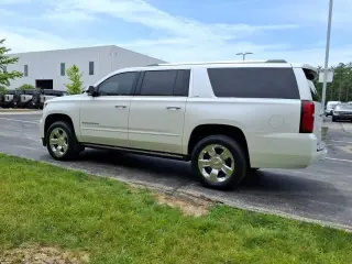 Chevrolet Suburban 2016 4x4 LTZ 4dr SUV