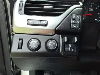 Chevrolet Suburban 2016 4x4 LTZ 4dr SUV