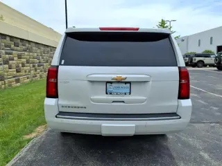 Chevrolet Suburban 2016 4x4 LTZ 4dr SUV
