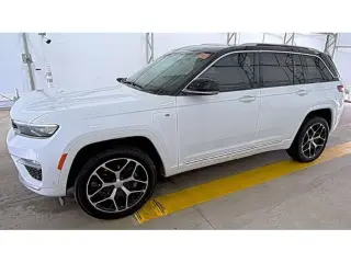 Jeep Grand Cherokee 2023 4x4 Summit 4xe 4dr SUV
