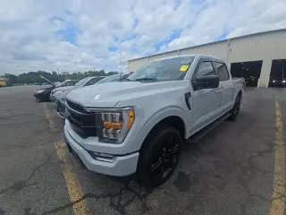 Ford F-150 2023 4x4 XL 4dr SuperCrew 5.5 ft. SB